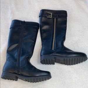 TUCKER +TATE Girl Boot Sz 2
